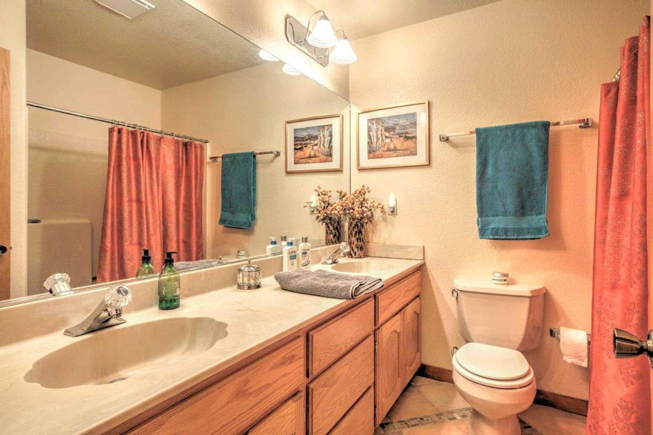 Spacious Kelseyville Home With Large Lakefront Deck! Экстерьер фото